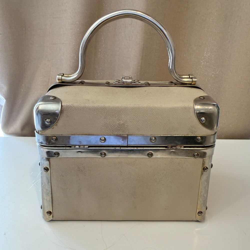 Borsa Bella Italy Vintage Cream Trunk Vanity Bag Silver Hardware Makeup Case